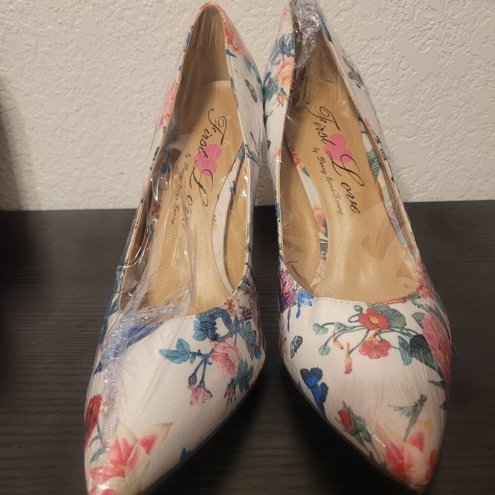 Penny Loves Kenny Floral Stiletto with Pointed Heel